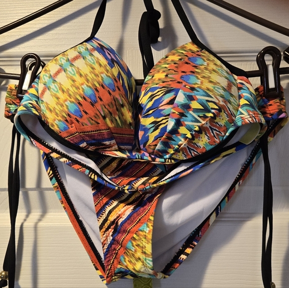 Gianni Bini Swim Nwt Gianni Bini Colorful Bikini Poshmark